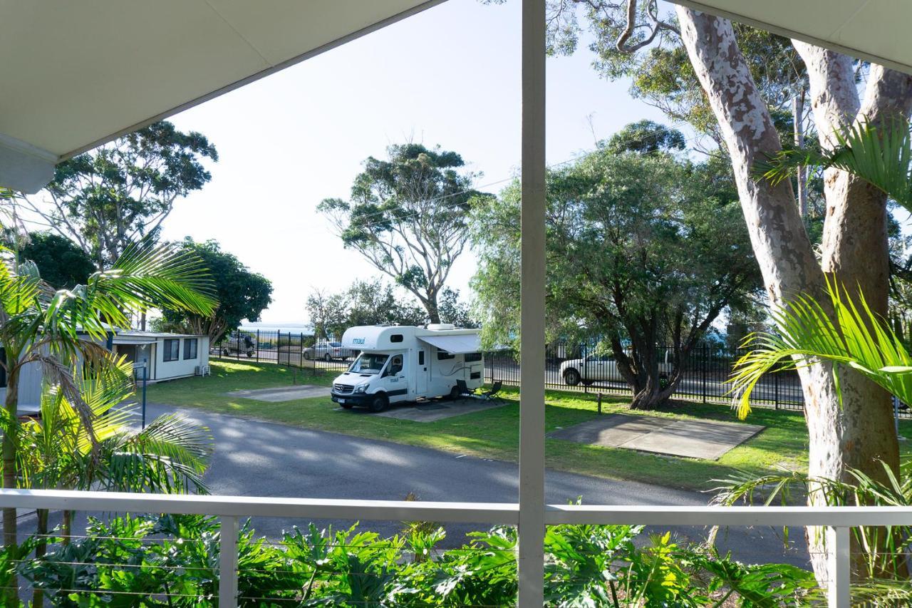 Shoal Bay Holiday Park ภายนอก รูปภาพ