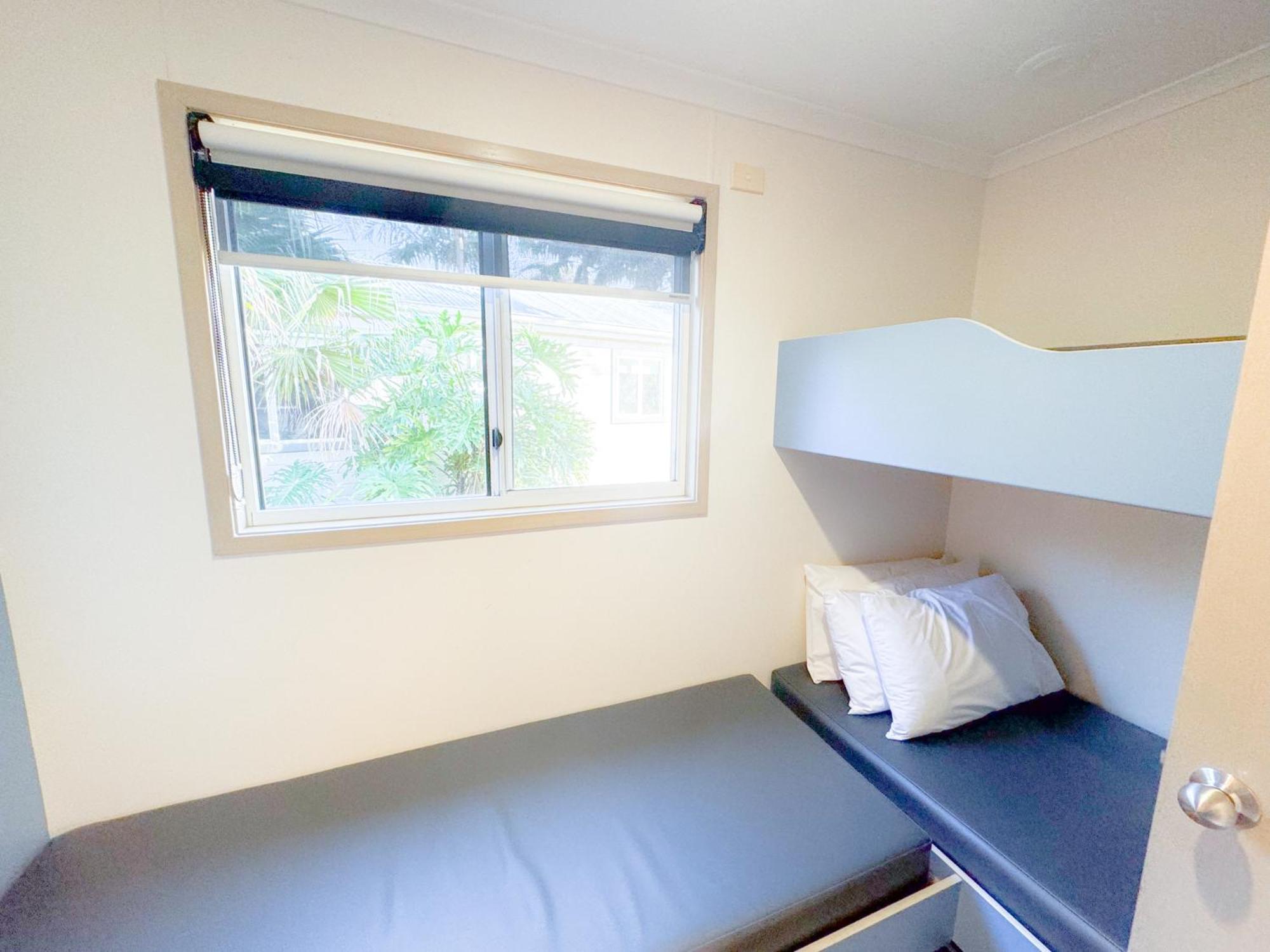 Shoal Bay Holiday Park ภายนอก รูปภาพ