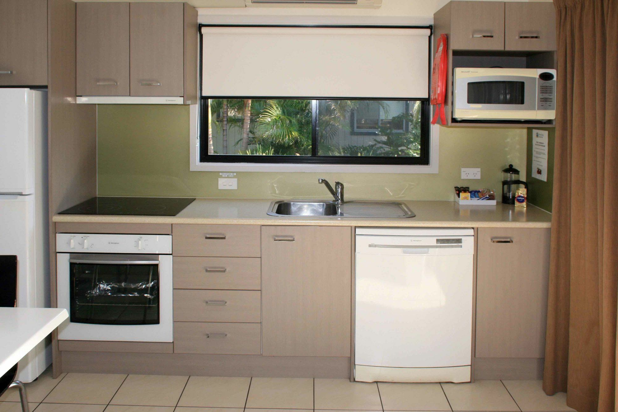 Shoal Bay Holiday Park ภายนอก รูปภาพ