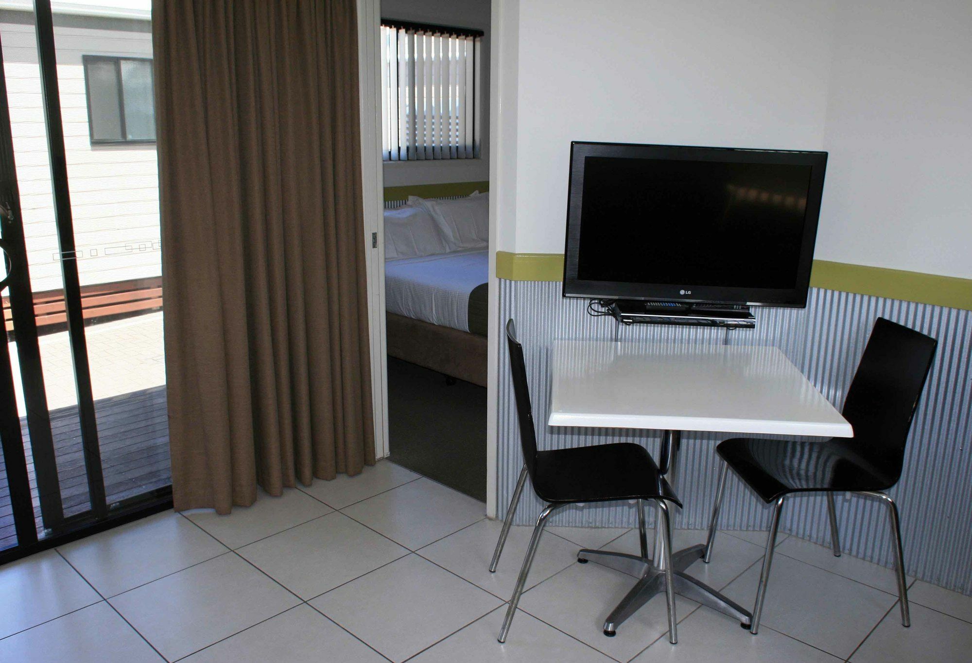 Shoal Bay Holiday Park ภายนอก รูปภาพ