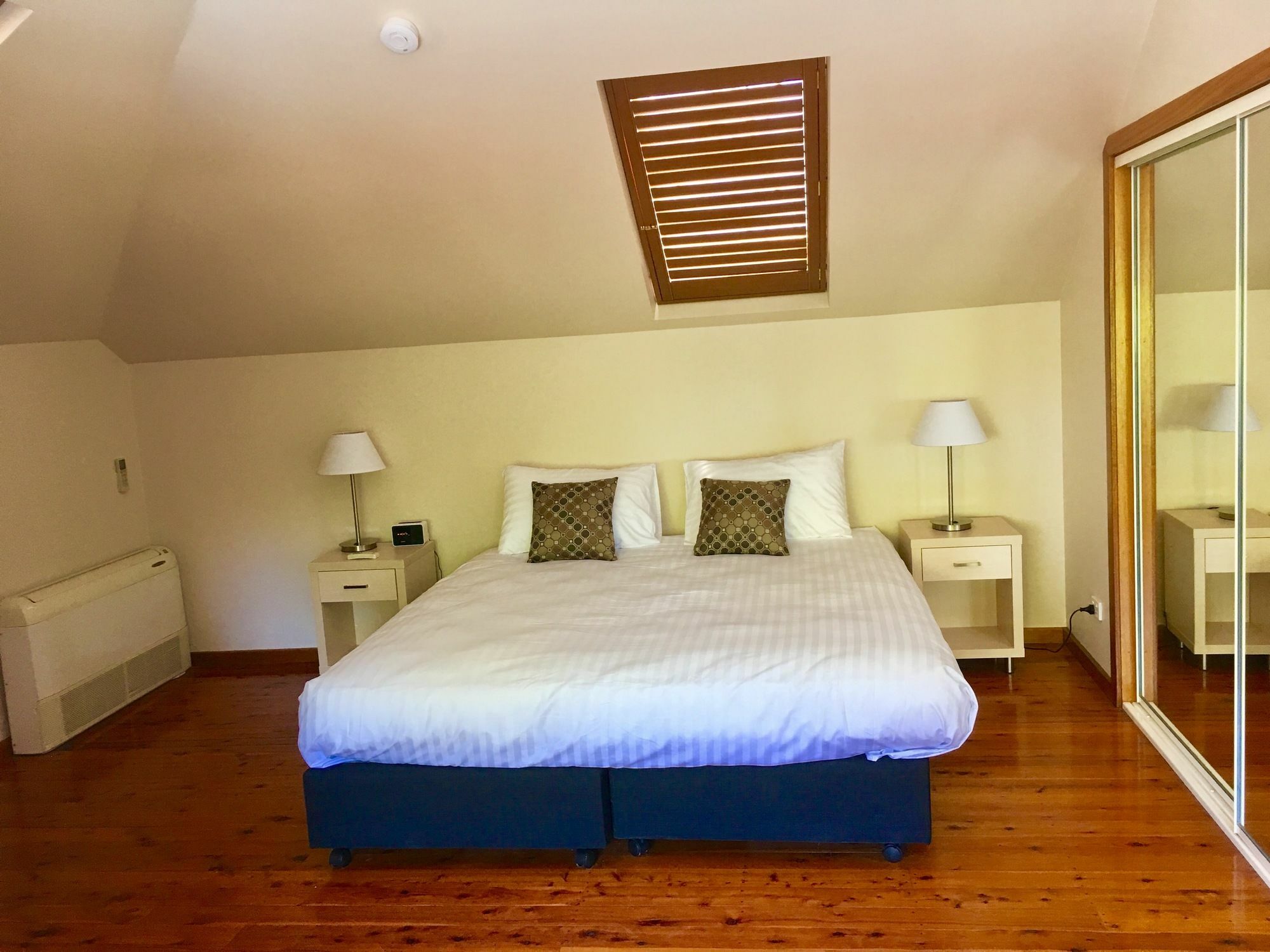 Shoal Bay Holiday Park ภายนอก รูปภาพ